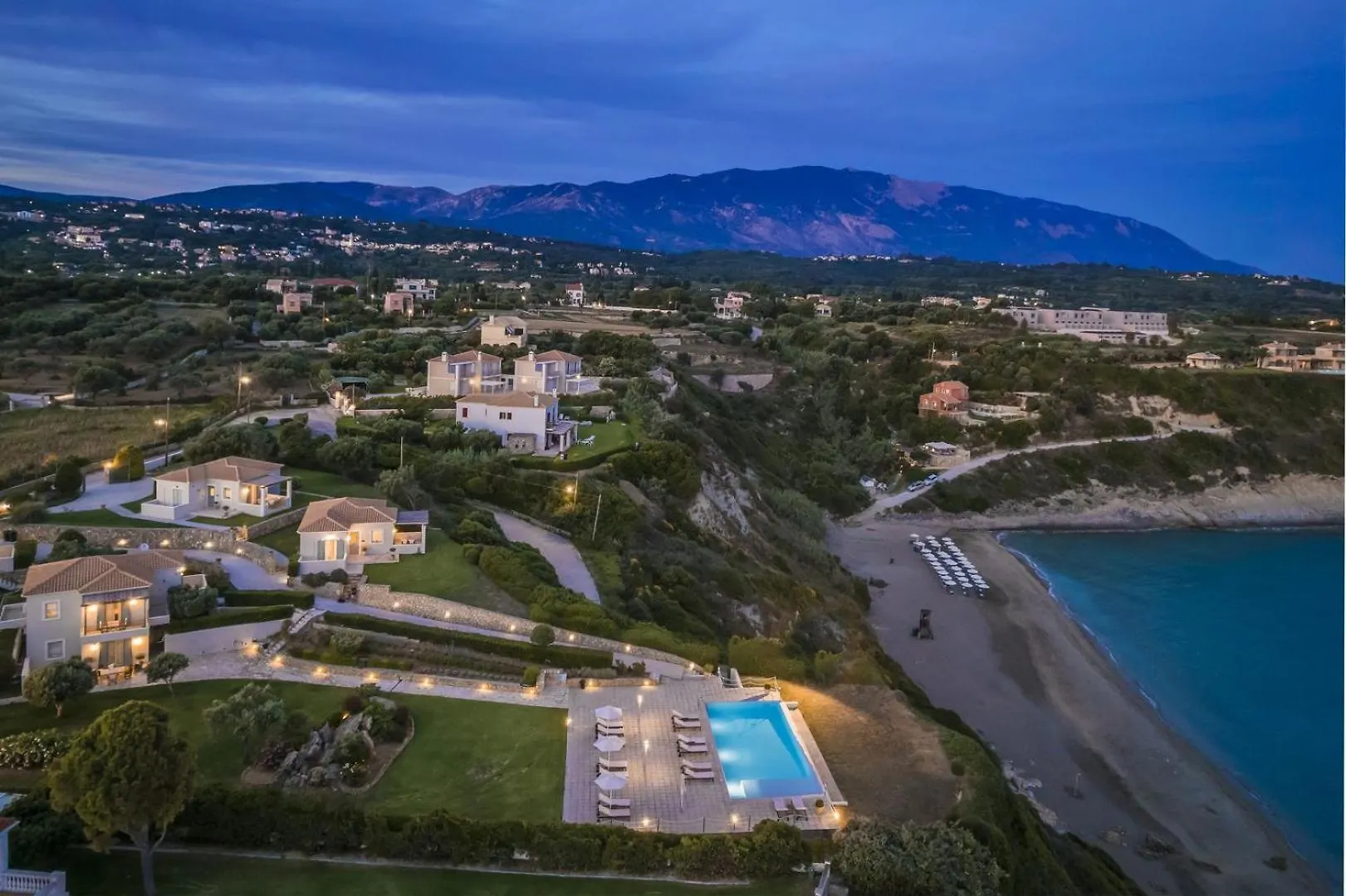 The Seasons Villa Svoronata