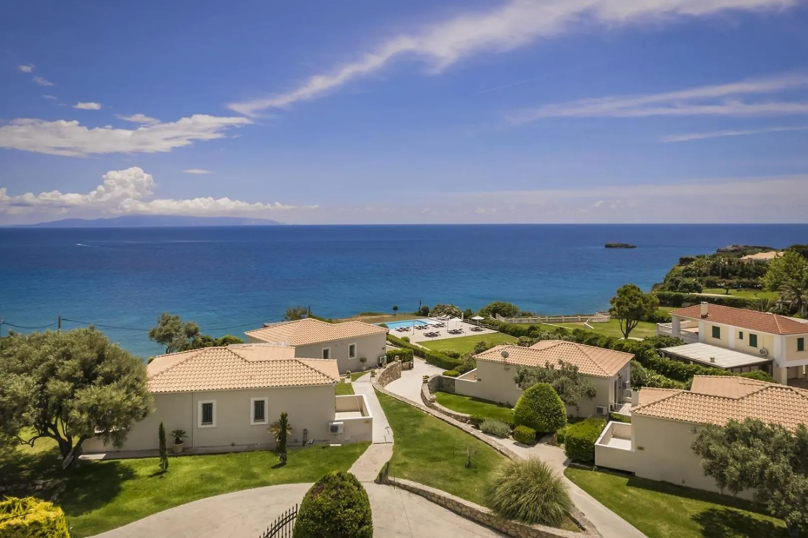The Seasons Villa Svoronata