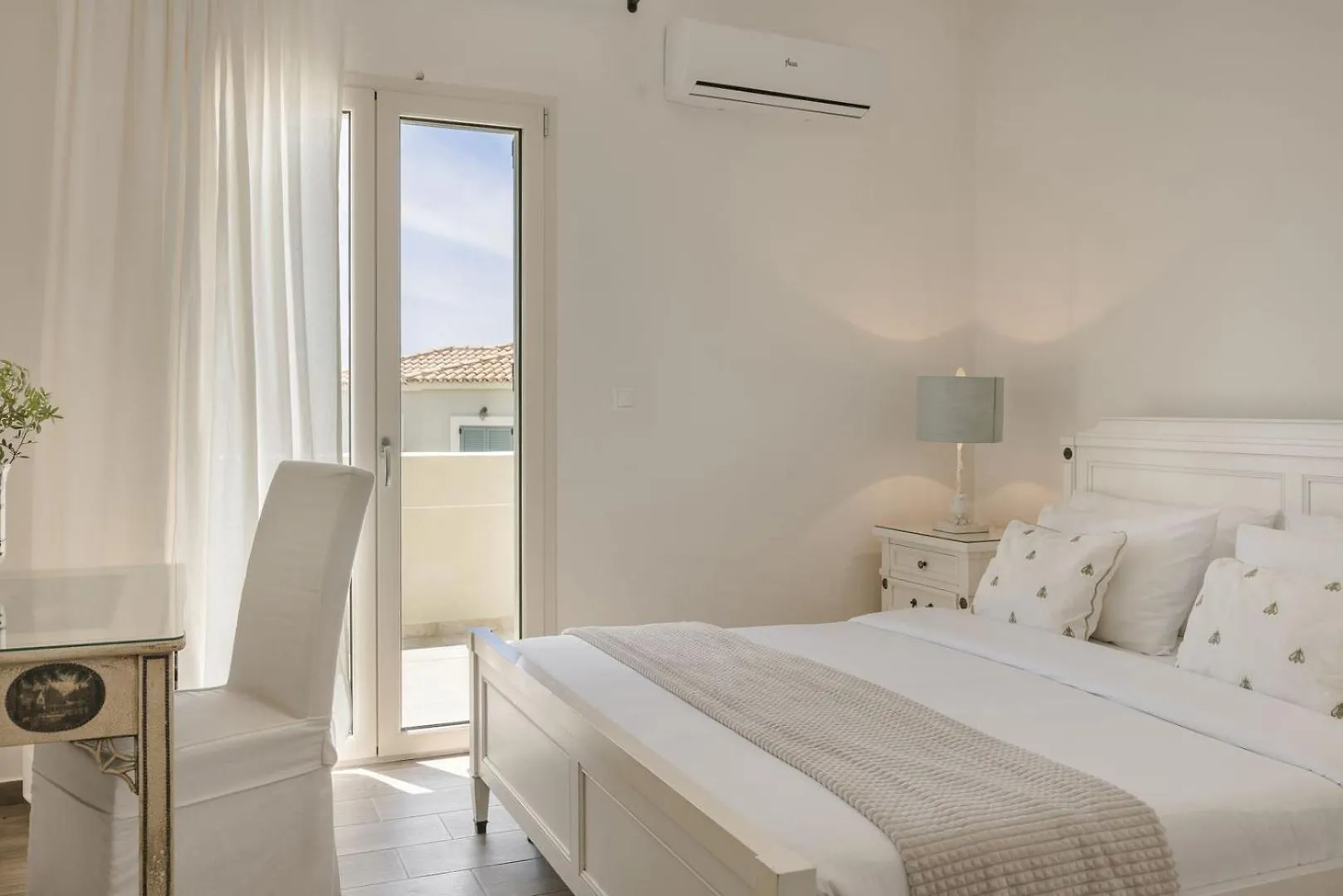The Seasons Villa Svoronata Greece